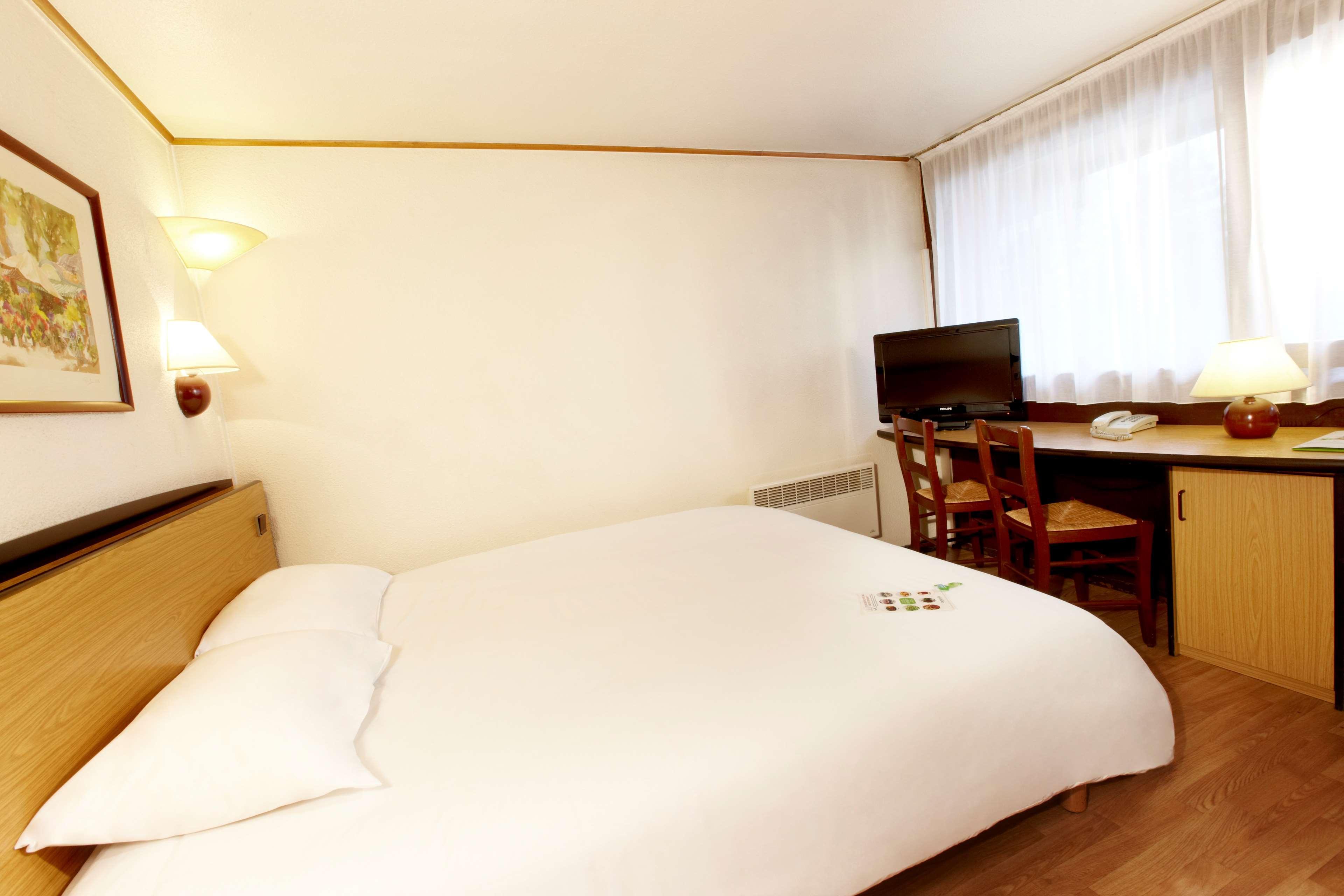 Hotel Campanile Saint-Avold Zewnętrze zdjęcie