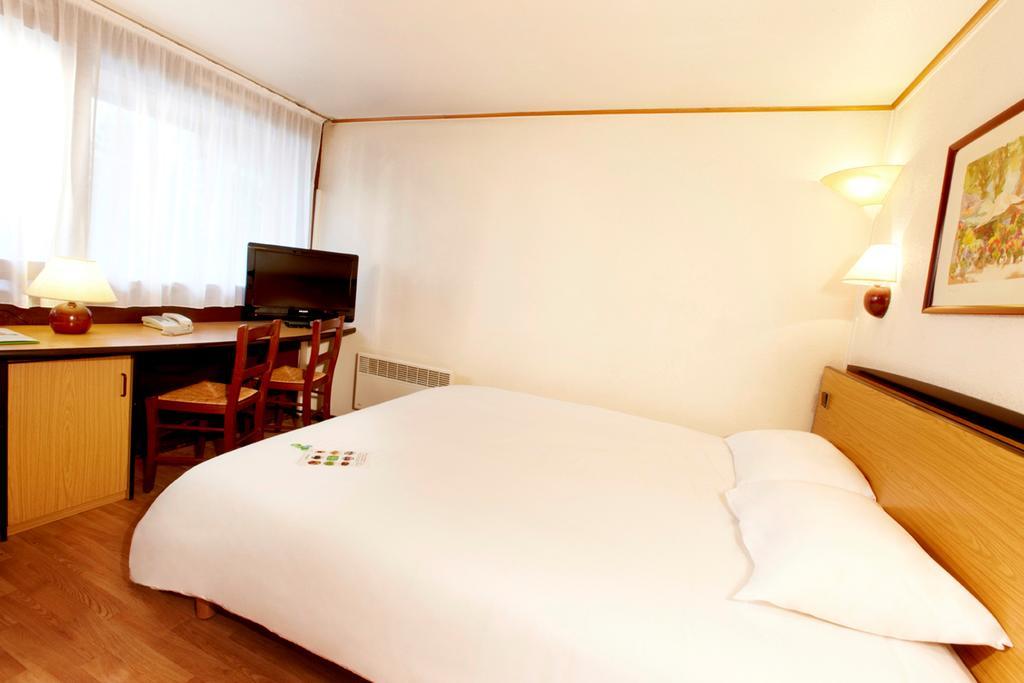 Hotel Campanile Saint-Avold Zewnętrze zdjęcie